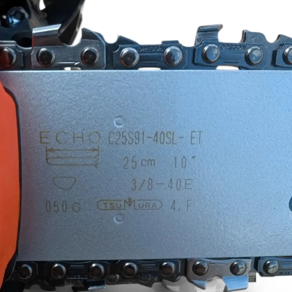 Echo CS-2511TES Chainsaw (3/8) car closeup