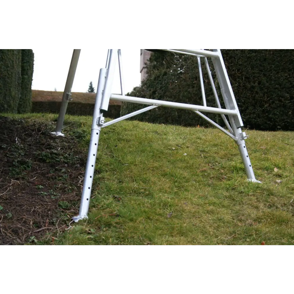 Hendon 3 Leg Adjustable Tripod Ladder - Skyland Equipment Ltd
