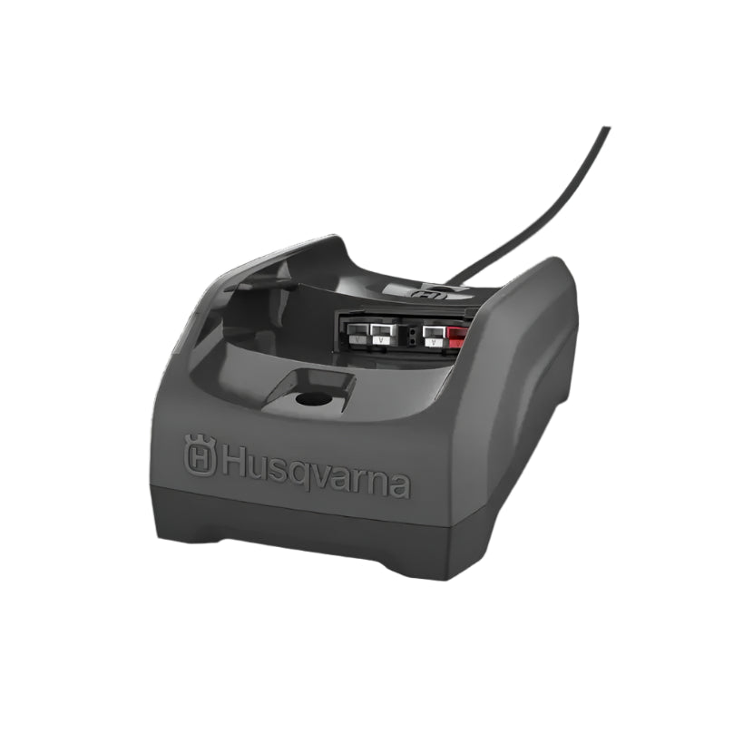 Husqvarna 225I Battery Chainsaw 12’’ - Battery and Charger Kit - Chainsaw