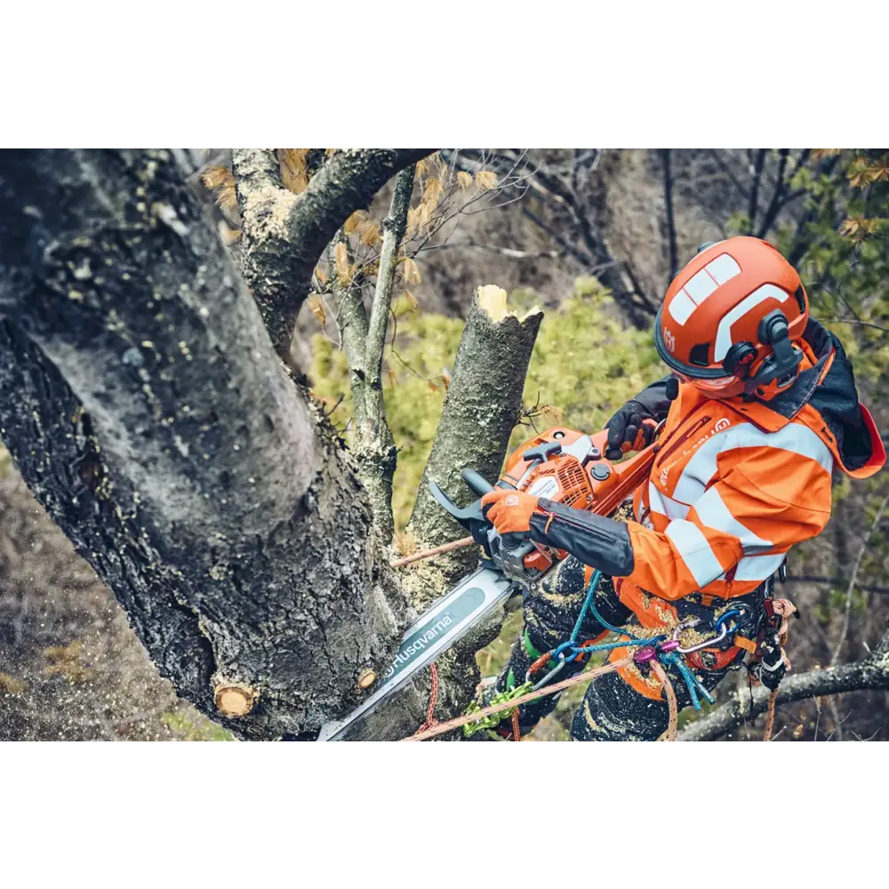 Husqvarna 560 XPG Chainsaw - Chainsaw