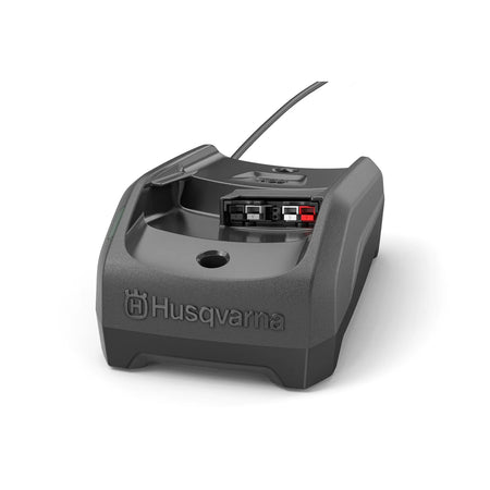 Husqvarna Hedge Trimmer 215iHD45 with battery and charger - Hedge Trimmer
