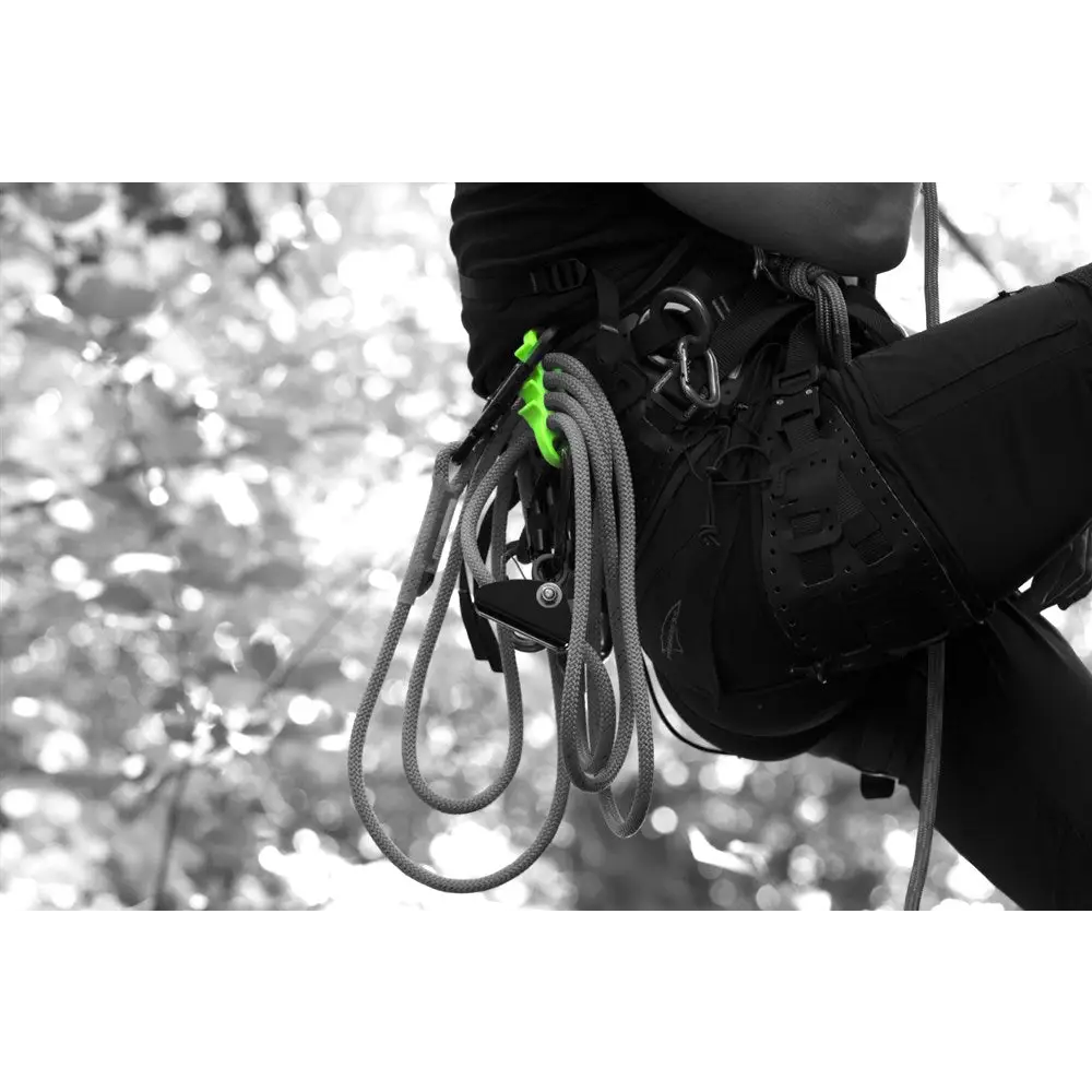 ISC Nessie Lanyard Management Clip - Rope Grab