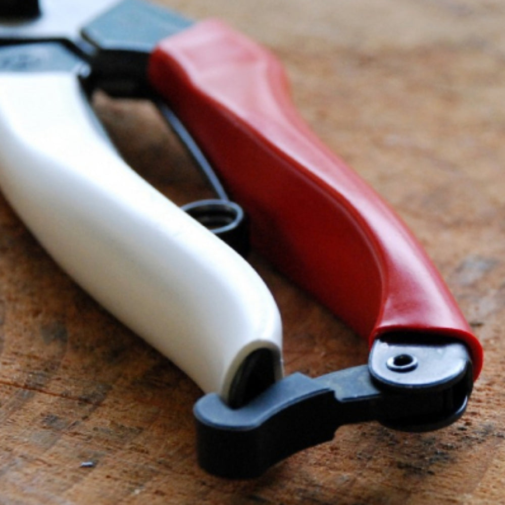 Okatsune Secateurs 103 - Arborist Accessory