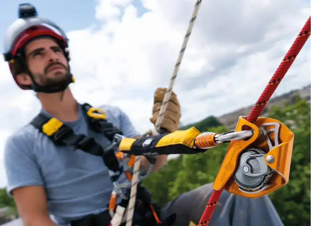 Petzl Parallel Rope 10.5mm Black – Skyland Equipment Ltd