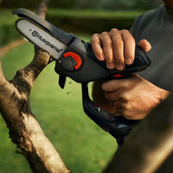 Husqvarna Aspire™ P5-P4A Pruner - With battery and charger - Skyland Equipment Ltd